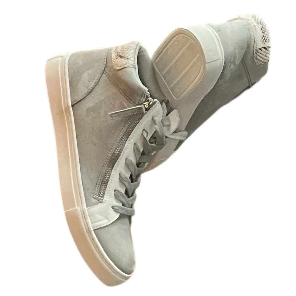 Universal Thread Gray High Top Sneakers Side Zip Snake Detail Size 9.5‎